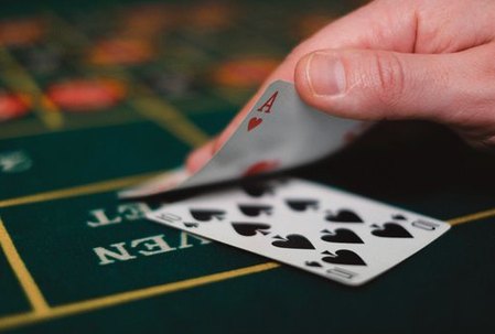 ngân hàng F8bet